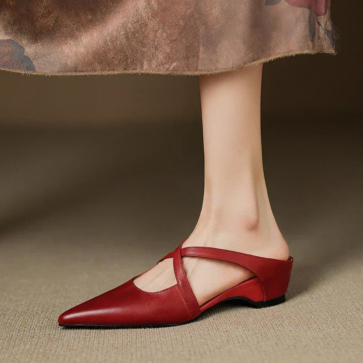 Harper | Läder Mules Med Korsrem Spetsig Tå Låg Klack Slip-On