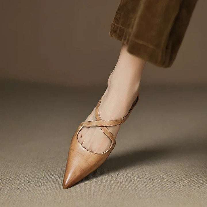 Harper | Läder Mules Med Korsrem Spetsig Tå Låg Klack Slip-On