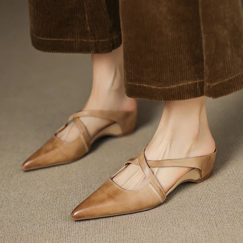 Harper | Läder Mules Med Korsrem Spetsig Tå Låg Klack Slip-On